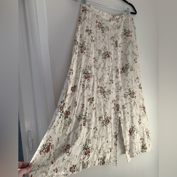 Vintage 90s Emblem Cream Floral Midi Button Down Skirt - Picture 10 of 11